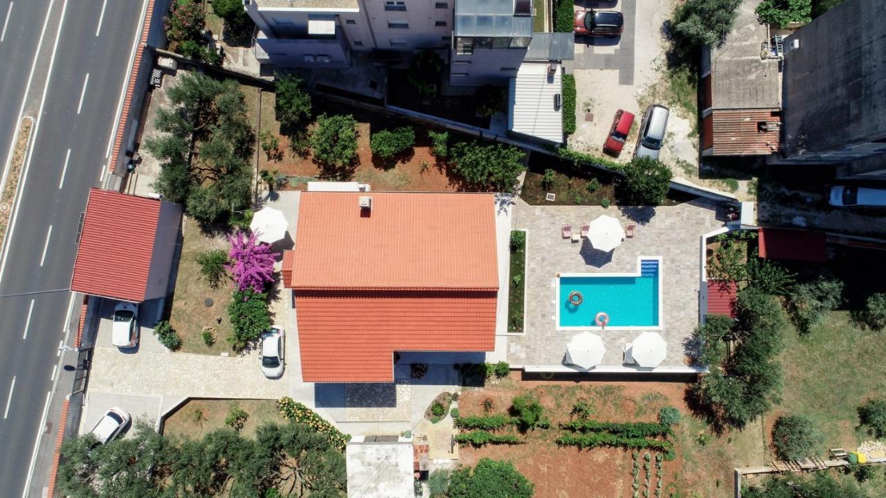 Appartement Pool House Luka Zadar