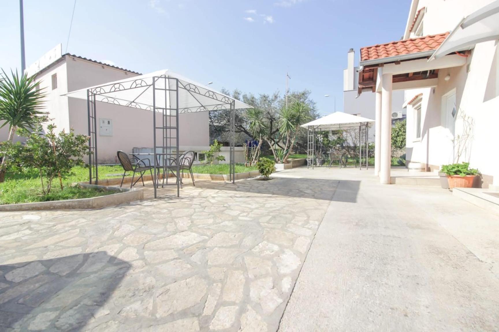 Pool House Luka Zadar